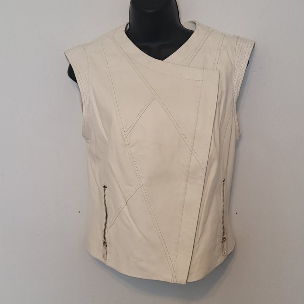 Bebe leather vest size small